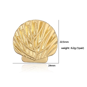 Golden shell-shaped stud earrings with radial texture and dimensional measurements
