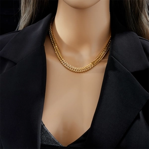 Chunky gold titanium steel curb chain necklace for women in punk hip-hop street style