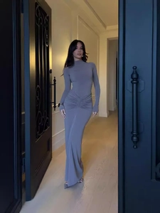 Robe Maxi Moulante Pour Femmes Froncée Col Montant Manches Longues Couleur Unie Élégante Coupe Slim Mélange Polyester