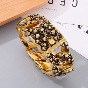 Bracelet gourmette punk pour homme avec crânes dorés et détails rétro en métal lourd