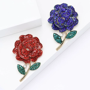 Exquisite Alloy Rhinestone Rose Flower Brooch For Women Elegant Floral Corsage Fashion Accessories Jewelry Pin For Wedding Banquet