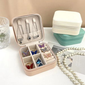 Portable PU leather jewelry box set with zip closure in pink, white and mint colors
