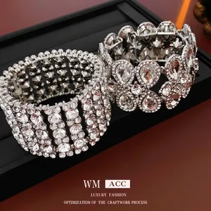 Bracelets extensibles argentés de luxe avec gouttes évidées et motifs diamant géométriques