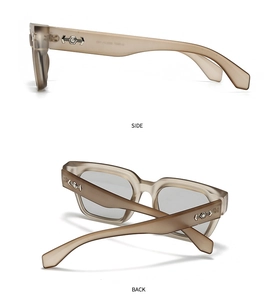 Detailansicht der quadratischen Sonnenbrille in Braun mit verzierten Metallbügeln
