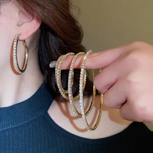 Grandi Orecchini A Cerchio Con Strass Luccicanti E Perno In Argento Gioielli Chic Eleganti Per Donna