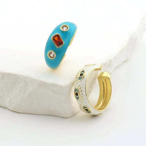 Set chic di anello in smalto turchese e anello occhio del male su base in pietra