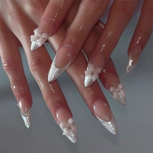 Unghie Finte French Tip Press On Nails Lunghe Forma Mandorla Con Fiocco Bianco 3D E Decorazioni Di Künstliche Perle