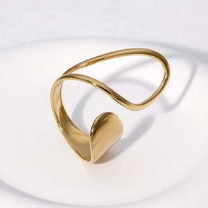 Bague ouverte dorée irrégulière en acier inoxydable plaqué or 18 carats élégante