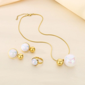 Minimalist 18K gold plated snake chain necklace set with iridescent white pearls