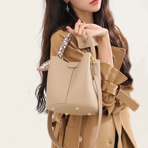 Lychee Pattern Cowhide Leather Bucket Handbag Top Handle Mini Crossbody Bag With Decorative Satin Scarf Gold Hardware