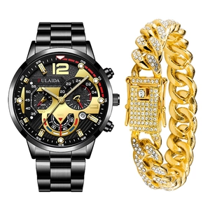 Orologio al quarzo da uomo e bracciale maglia cubana dorata, cinturino in acciaio.
