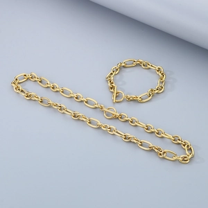 Detailansicht von 304 Edelstahl Goldkette und Armband-Set mit OT-Knebelverschluss