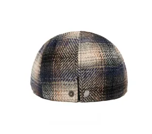 Vue arrière du béret vintage en laine à carreaux avec texture tweed et boutons en métal