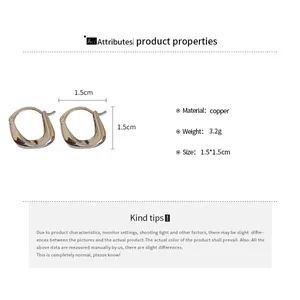 Size specifications for 1.5cm 18K gold plated U-shaped earrings in copper material