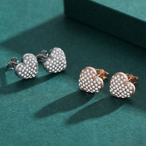 Sparkling S925 sterling silver heart stud earrings in silver and rose gold finishes