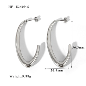 Detailed size specifications for silver hollow C-shaped earrings with height and weight