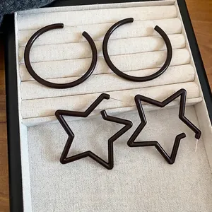 Acrylic star and circle stud earring set in espresso brown finish for daily wear