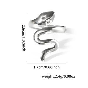 Detailed size specifications for the silver snake ring: 2.6cm height and 1.7cm width