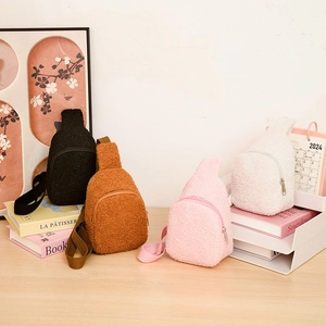 Kids Plush Chest Bag Lamb Wool Crossbody Bag Minimalist Solid Color Adjustable Strap For Toddlers Boys Girls