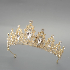 Luxurious gold crown for women with sparkling rhinestones and teardrop crystals