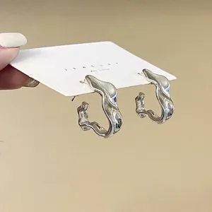 Boucles d'oreilles irrégulières en métal liquide argent S925 sur support