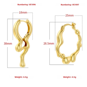 Detailed size chart for irregular lava texture gold-plated hoop earrings with weight data