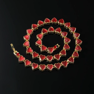 Collana hip hop da uomo dorata con maglie a cuore rosso stile audace da strada urbana