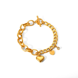 Chunky 18K gold plated Cuban chain bracelet with heart pendants and zircon toggle clasp