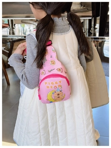 Sac de poitrine rose imperméable pour enfants avec motif capybara mignon et sangle réglable