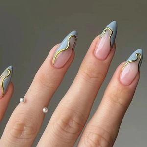 Almond Press On Nails Blue Nude Pink With Gold Wavy Lines French Style Fake Nails For Women Manicure