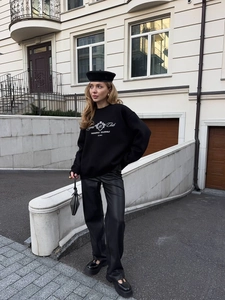 Retro American street style black oversized sweatshirt with white graphic print for women