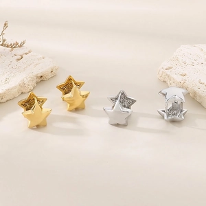Minimalist 3D Star Huggie Hoop Earrings Stainless Steel Dainty Five Pointed Star Jewelry For Women Fashionable Accessory