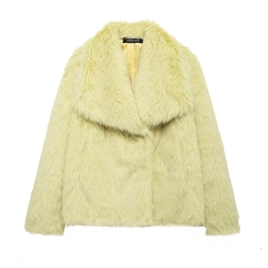 Close-up of the plush faux fur texture and wide lapel collar on the winter coat
