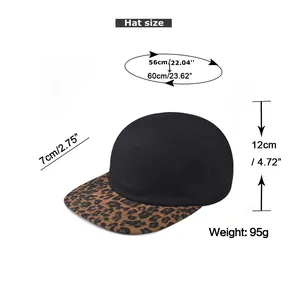 Guide des tailles pour casquette en coton noir avec visière léopard et mesures