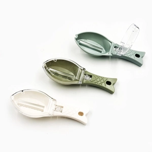 Fish-shaped fish scale scraper set in three colors with lid and transparent container