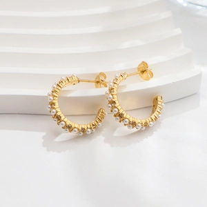 18k gold-plated stainless steel C-shaped earrings with pearls and zircon accents