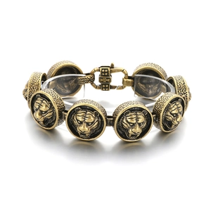 Vintage gold tiger head bracelet in stainless steel with wild relief design for men