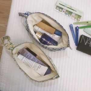 Borsa organizer in cotone a fiori per trucco e prodotti per la cura della pelle
