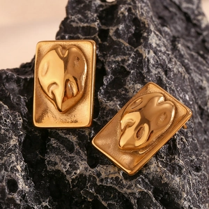 3D embossed heart and leaf earrings in 18K gold plated stainless steel on rock