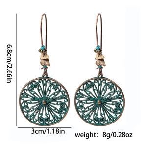 Detailed dimensions of hollow vintage bohemian earrings with size and weight markers