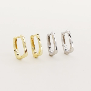 Minimalist S925 silver geometric square hoop earrings in gold and silver finish