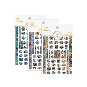 Adesivi per nail art EM-004 con texture a conchiglia iridescente e dettagli metallici