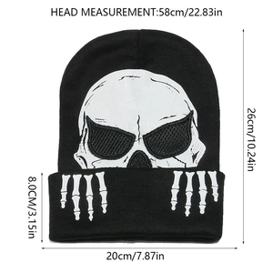 Detailed size chart for black knit skull beanie showing dimensions and 58cm circumference