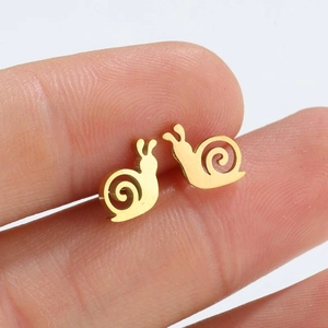 Minimalist Stainless Steel Cute Snail Stud Earrings Fashion Tiny Animal Earrings Gold Silver Black Women Jewelry Gift