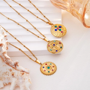 Colliers vintage en acier inoxydable doré avec boussole, croix et strass multicolores