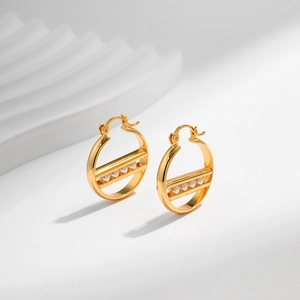 Vintage-Ohrringe mit 18 Karat Goldbeschichtung, unregelmäßigem Design und Perlen