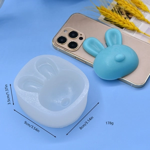 Detail of bunny silicone mold for car aroma with product dimensions 9x8x3.5cm