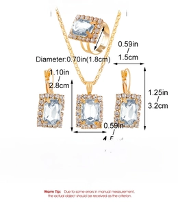 Size dimensions and weight details of the rhinestone heart necklace earrings and ring set
