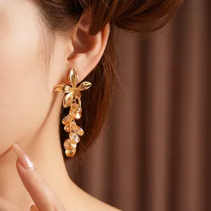 Vintage gold flower tassel earrings with amber crystal beads in elegant court style
