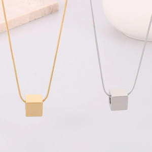 Collier Pendentif Géométrique Cube Rond En Acier Inoxydable Chaîne Serpent Bijoux Mode Minimaliste Unisexe